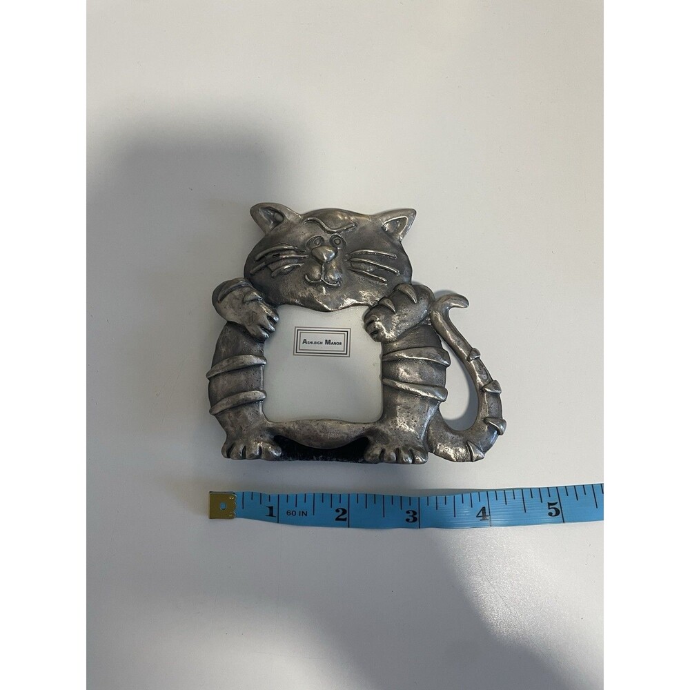 Ashleigh Manor Cat Frame Silver Pewter Vintage Cute
